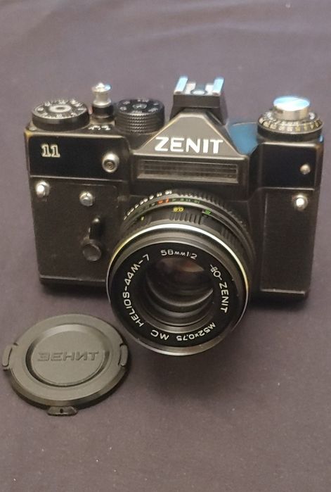 фотоаппарат Зенит 11 +  Гелиос 44М-7
