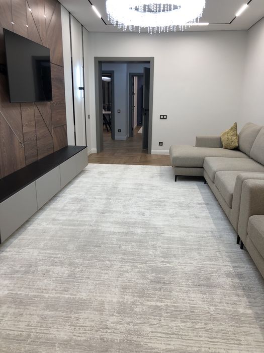 Продам двух комнатную квартиру