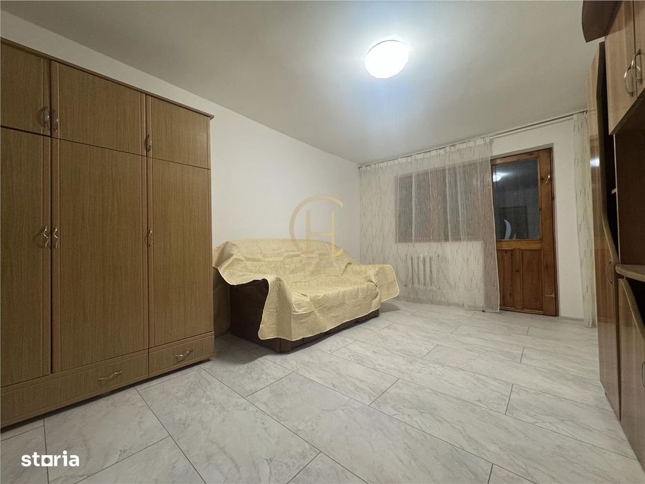 Apartament 2 camere decomandate etaj 2 Renovat