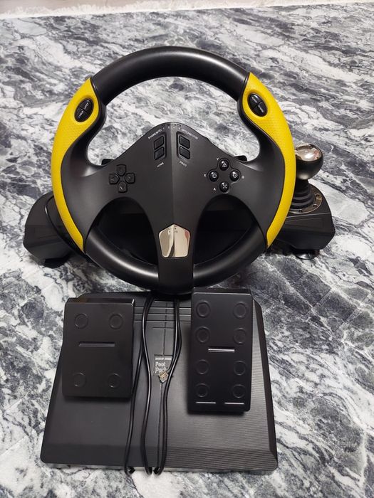 Vând volan gaming myria