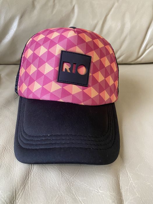 RIO - дизайнерска шапка с козирка