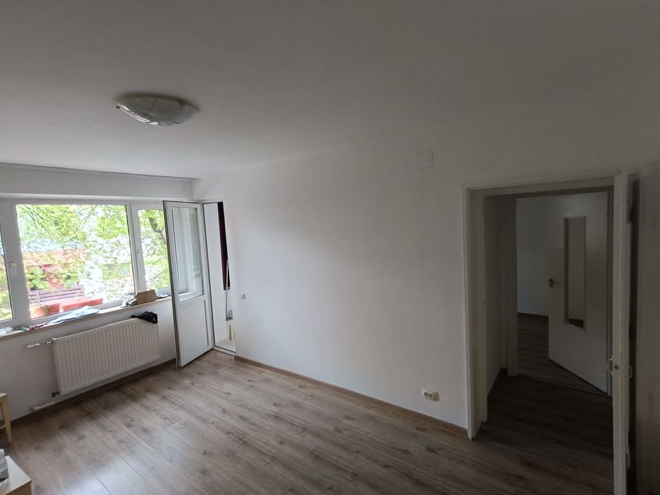 Vânzare Ap 3 camere