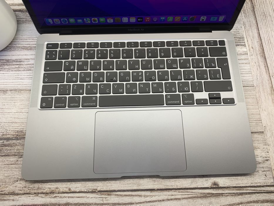 Apple MacBook Air 2020 | M1 | 41 циклов | 98%