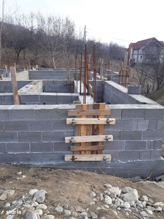 Casa Cu Teren 1200 Mp| Str. Apusului - Copacelu