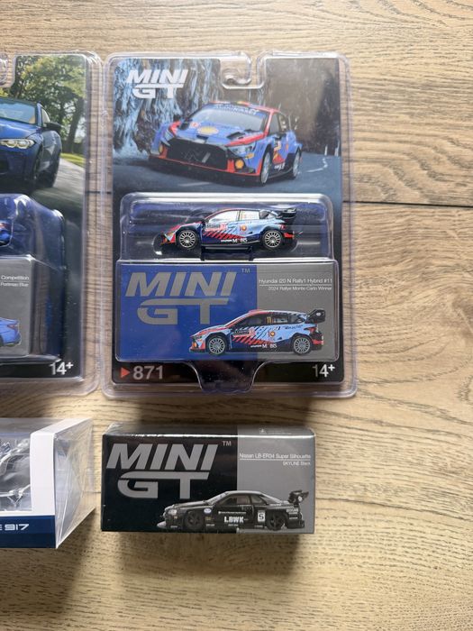 MINI GT умалени модели на коли