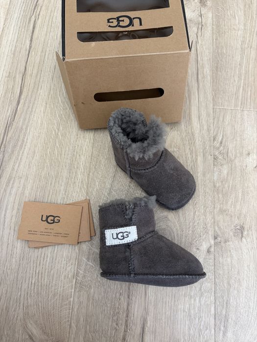 Оригинални бебешки ботушки UGG