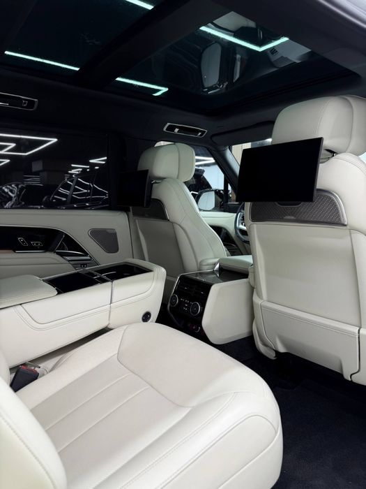 Range Rover Autobiography (Long)