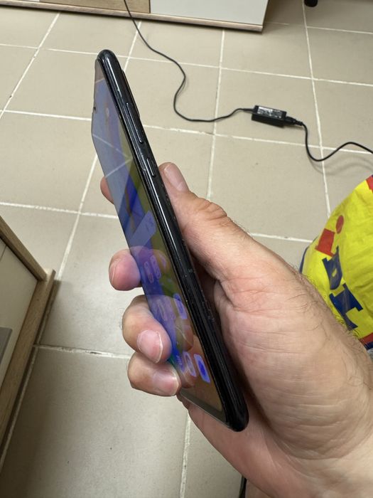 Huawei P30 Lite 4/128gb - отличен