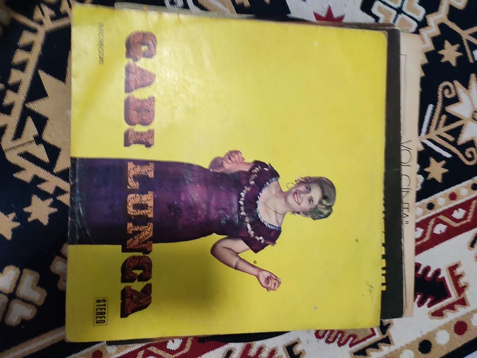 Viniluri vechi.      .