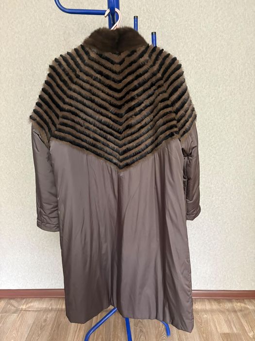 Продам куртки 54 размер ,шапку