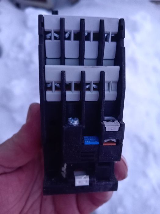 Магнитный пускатель