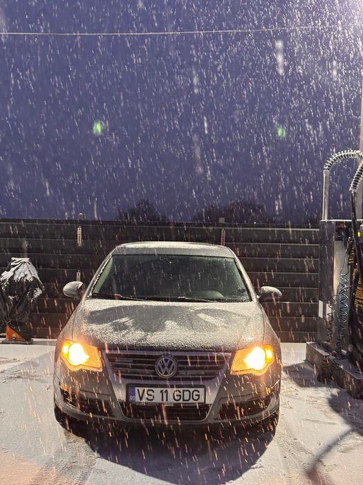 Vând sau schimb passat b6 1.9 2009 plus diferență din partea mea !