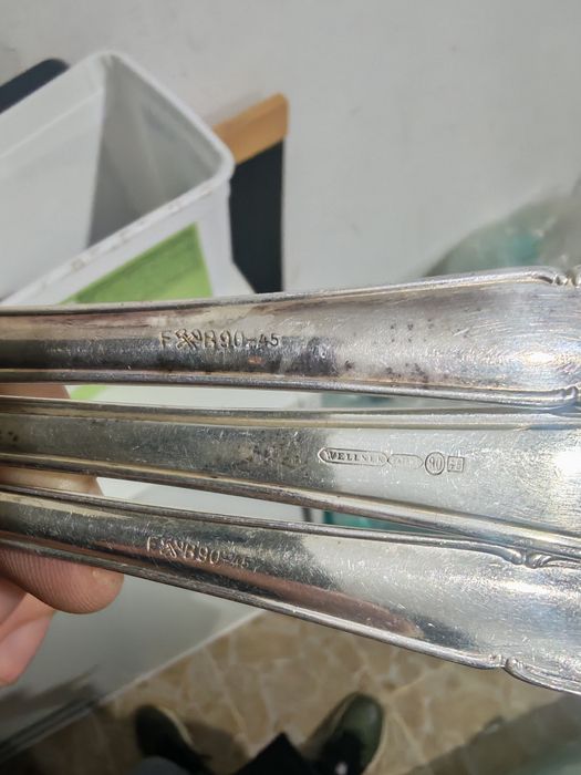 Tacamuri lingurile  placate cu argint !