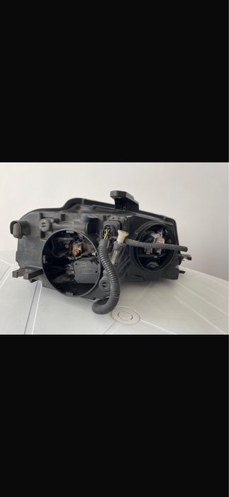 Vand faruri Audi A3 8P