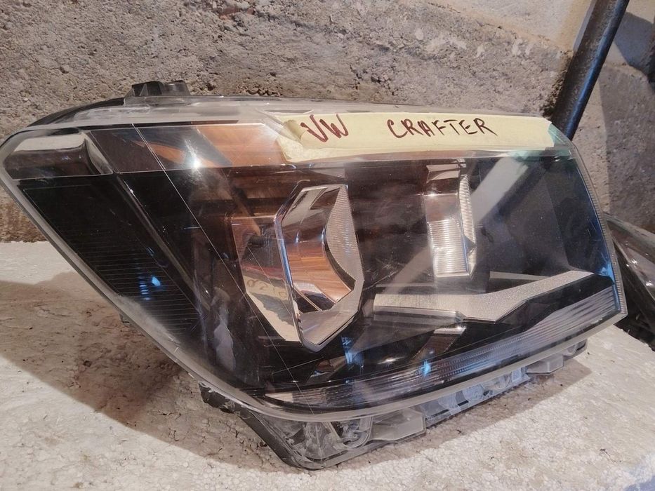Оргинален фар за vw crafter