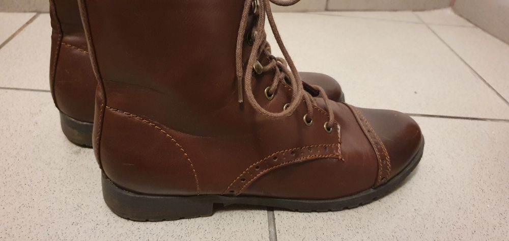 Ghete marimea 38 Zara, HM, Bershka,