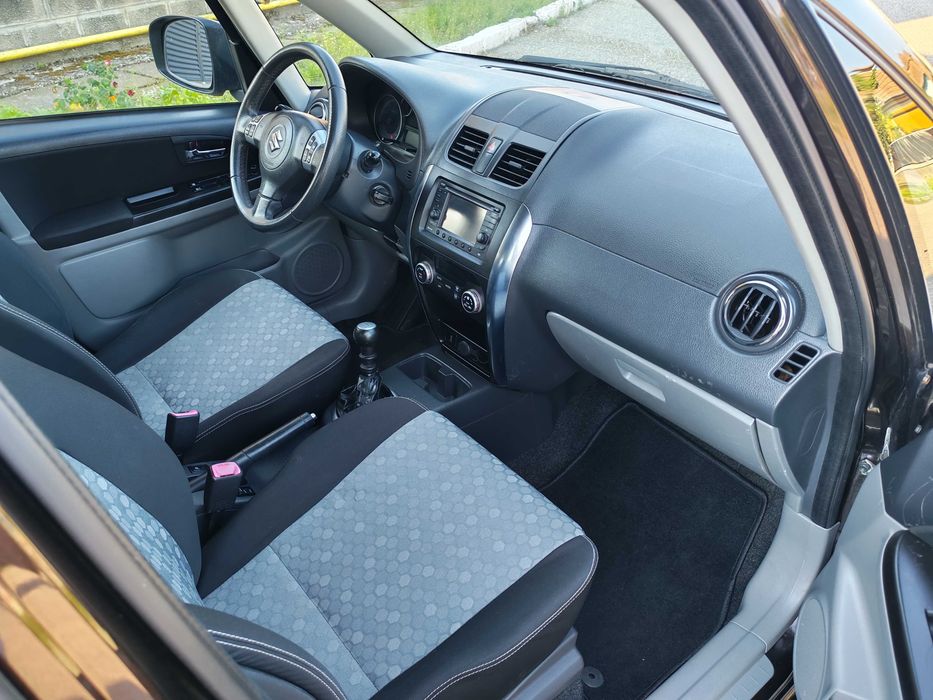 Suzuki SX4, 2.0 TDI, 135 CP, Climatronic, Navi, Tracțiune 4X4