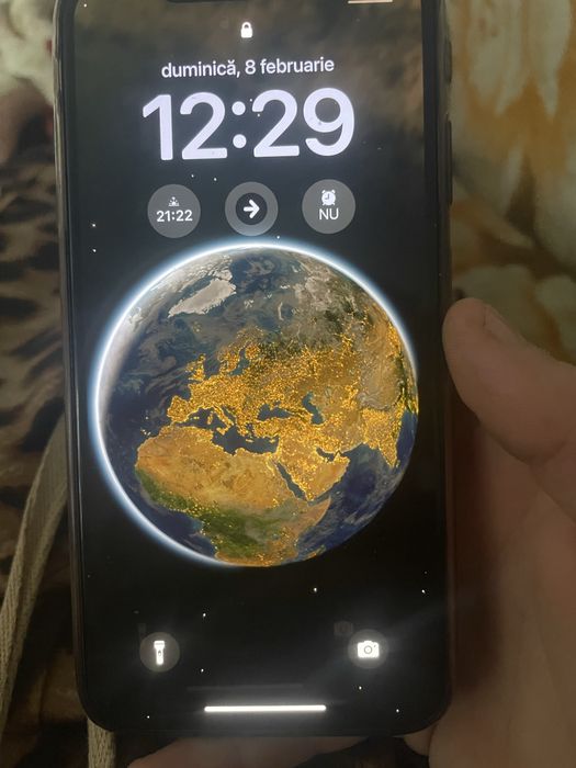 Vand iphone x impecabil doar in buzau sau schimb cu o percutie remo.