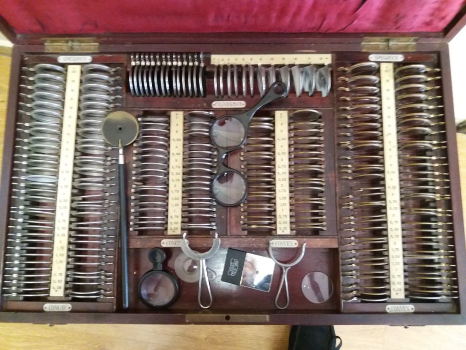 Набор пробни стъкла за очни прегледи