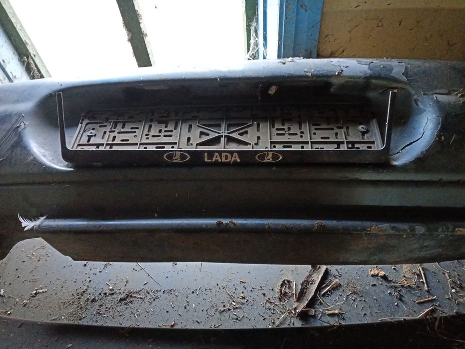 Продам крышку и бампер, ваз