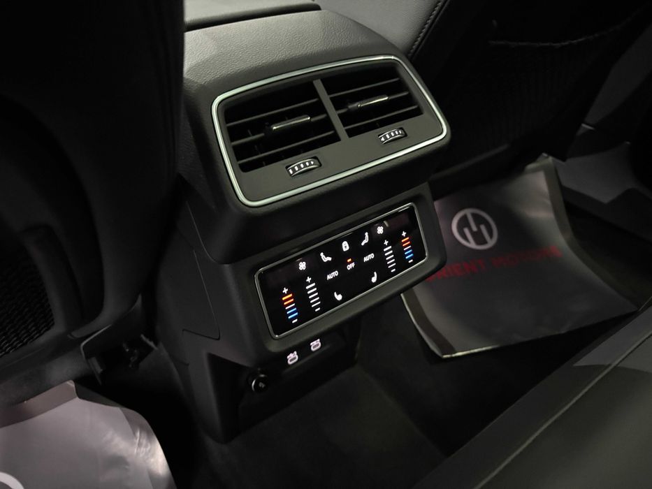 Audi e-tron 55 quattro|Без пробега Q8 AWD Prestige 402л.с./Электро USA