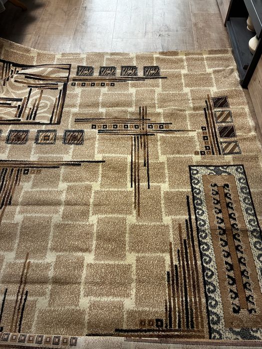 Килим 200/290 много добро състояние