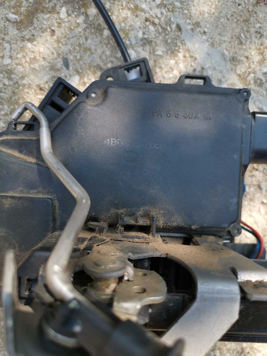 Брава , баласт от ксенон и моторче за задна чистачказа ауди а6 аllroad