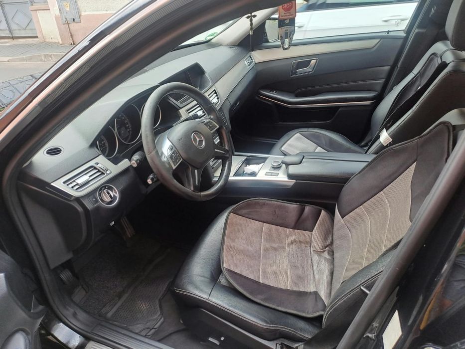 Vând Mercedes E220D W212