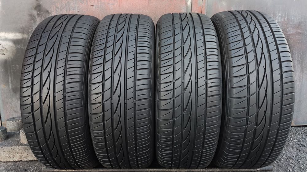 4бр. летни гуми 215/60/16  Sumitomo