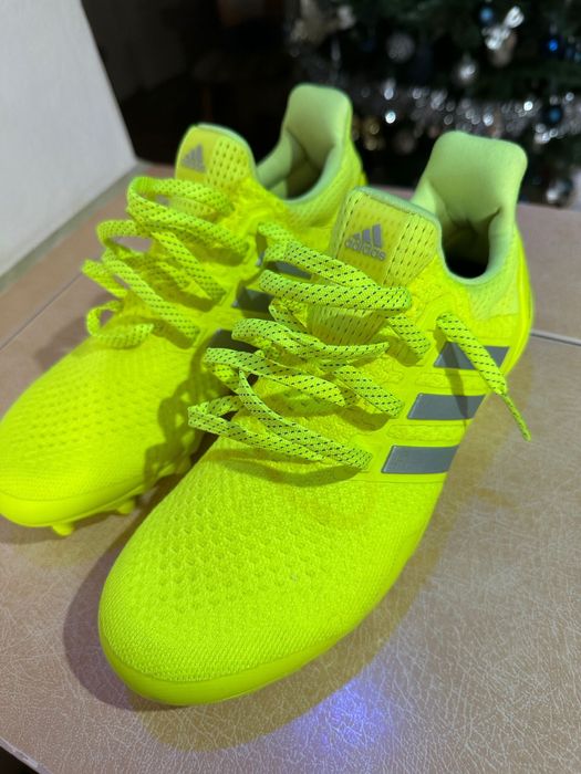Ghete de fotbal Adidas, verde neon, crampoane