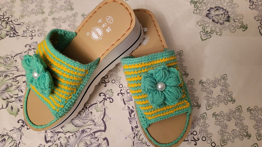 Домашние тапочки ручной работы