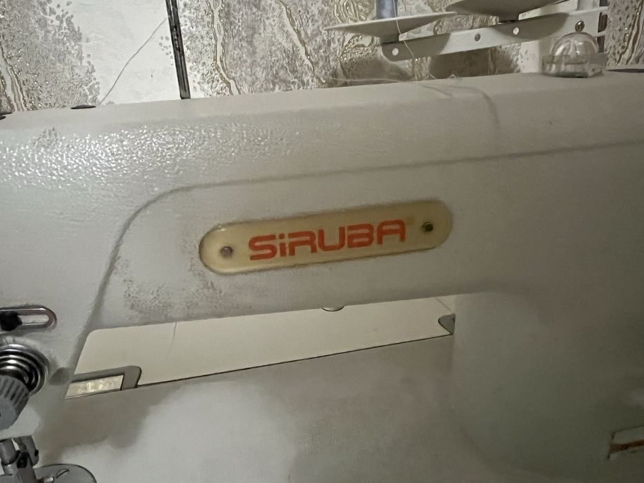 Продам швейную машину