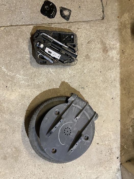 Kit pana. cric, coarba compresor rezerva pentru Mini R50 R56