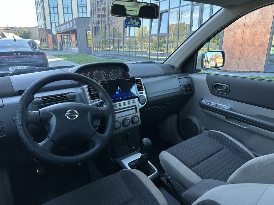 Nissan X Trail 2004год