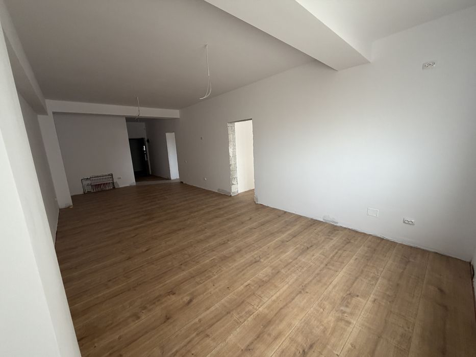 Apartament la cheie 93 mp  zona Damila/Etaj 3 Bloc nou /Lift/Loc de parcare