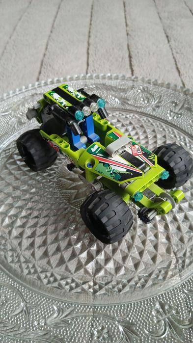 ЛЕГО машинки ,оригинал.