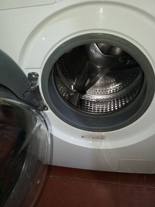 Стиральная машина "Самсунг"