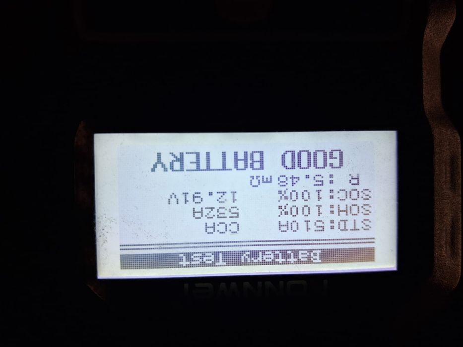Vând acumulator auto Rombat