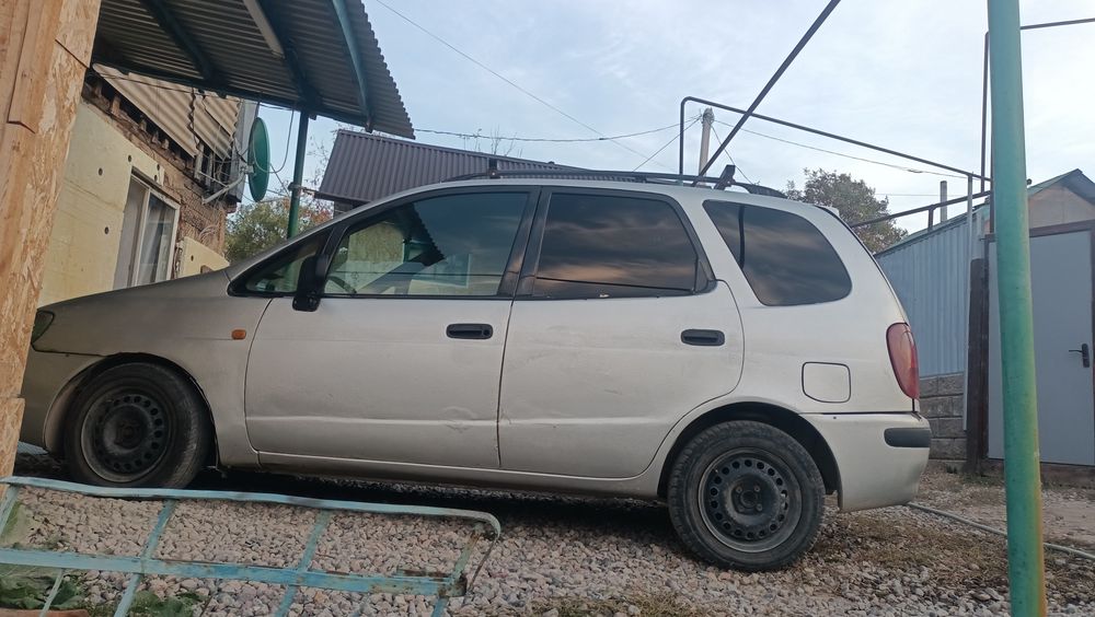 Продам тайоту спасио