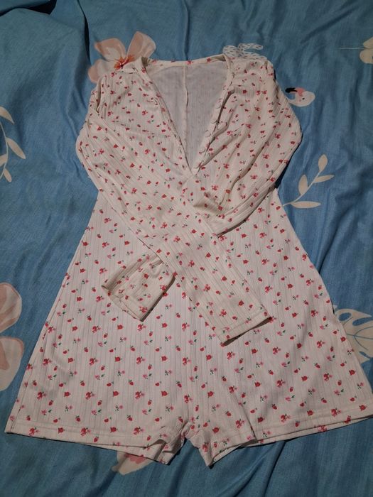 продам пижаму комбинезон (боди)