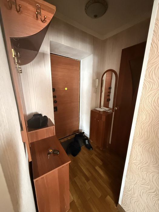 Продам 2 комн квартиру Джамбула 55