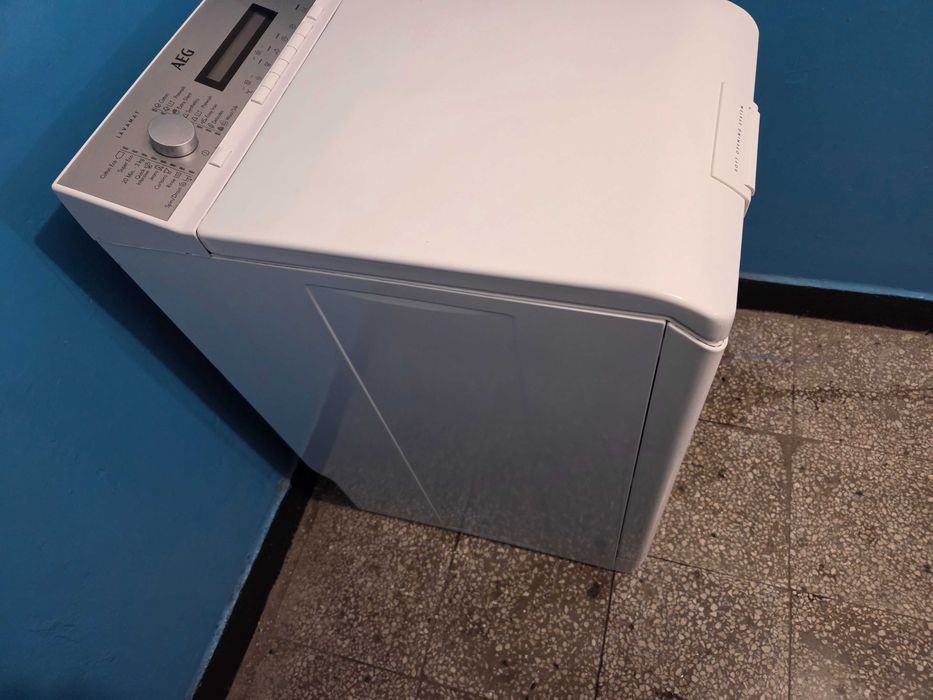 Пералня с горно зареждане AEG Lavamat Protex
