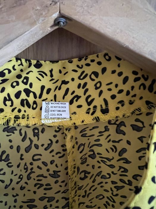 Платье желтое  в пол