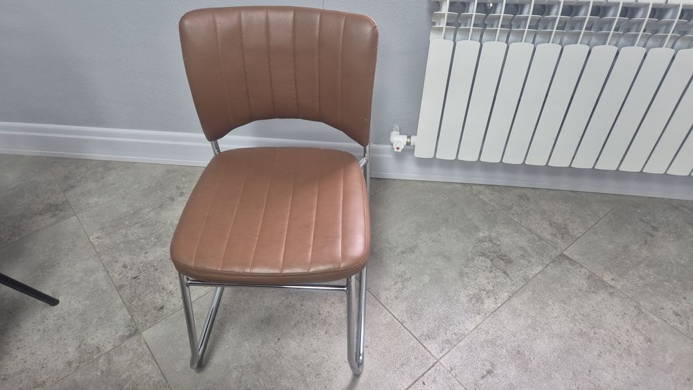 Стол 2шт, стулья 4 шт