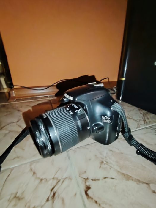 Фотоапарат Canon