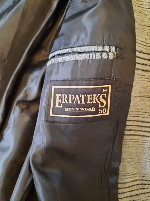 Продам пиджаки и жилет