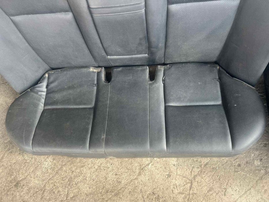 Кожен салон перфо кожа Mercedes W204 комби Н169 с дефект дясна седалка