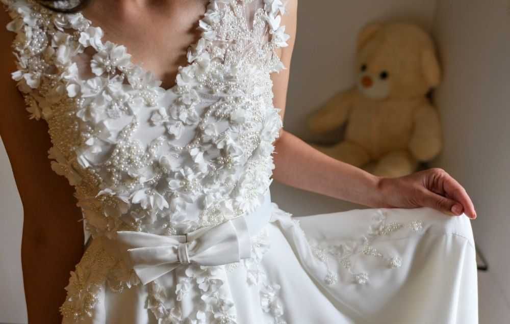 Vand rochie de mireasa/logodna