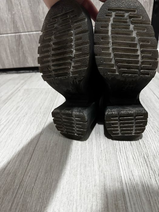 Dr. Martens Chesney bocanci toc rock 36