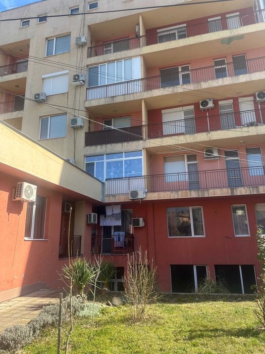 Продава просторно помещение, гр.Пещера